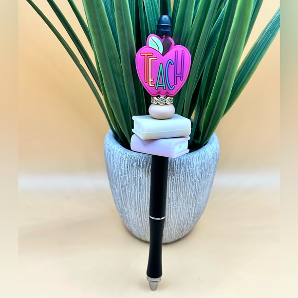 Teacher 🍎 Beaded Pen - Picture 2 of 2
